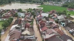 Hujan Deras Semalaman, Tiga Kecamatan di Kabupaten Serang Terendam Banjir