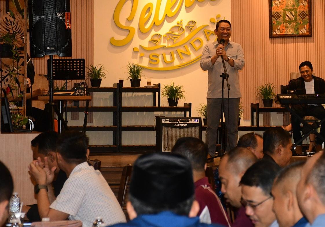 Komandan Lanal Bandung Laksanakan Buka Puasa Bersama Pasis Sesko TNI LIII Matra Laut Tahun 2025