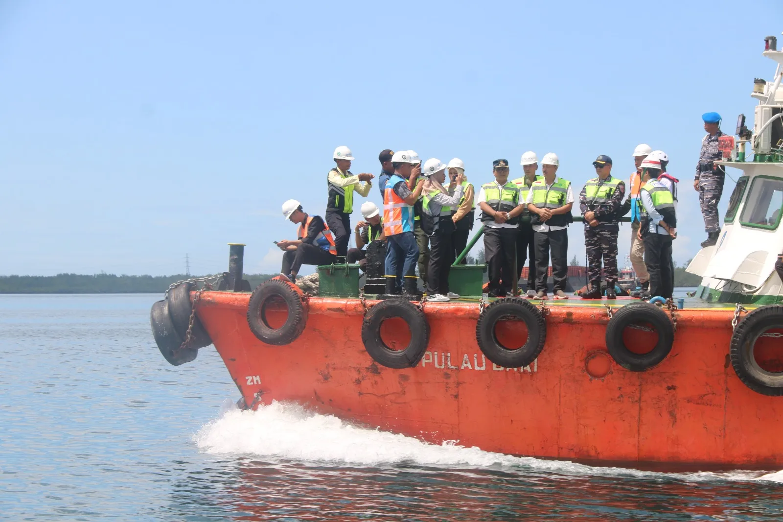 Lanal Bengkulu Dukung Penanganan Alur Pelabuhan Pulau Baai Bengkulu